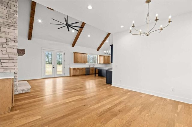 1250 HAYS MILL Road, Carrollton, GA 30117