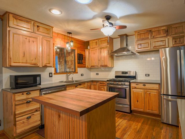 438 South Street, Krum, TX 76249