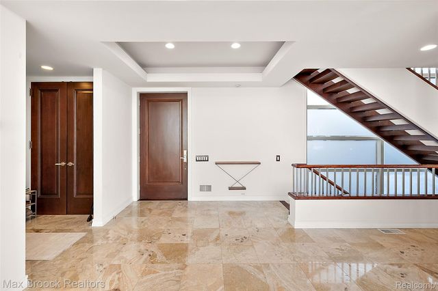 3468 Pine Estates Drive, West Bloomfield Charter Township, MI 48323