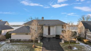 3468 Pine Estates Drive, West Bloomfield Charter Township, MI 48323