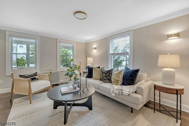 40 Cross St, Montclair Twp., NJ 07042