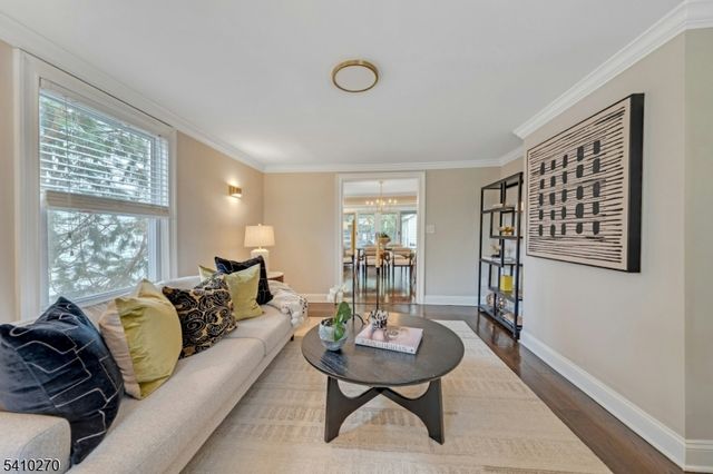 40 Cross St, Montclair Twp., NJ 07042