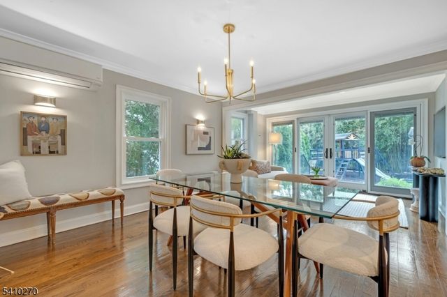 40 Cross St, Montclair Twp., NJ 07042