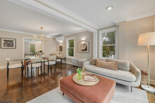 40 Cross St, Montclair Twp., NJ 07042