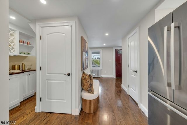 40 Cross St, Montclair Twp., NJ 07042