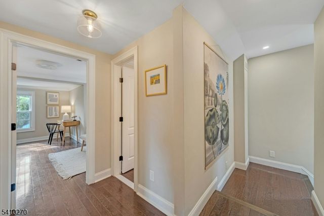 40 Cross St, Montclair Twp., NJ 07042