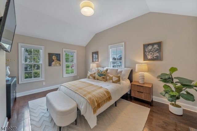 40 Cross St, Montclair Twp., NJ 07042