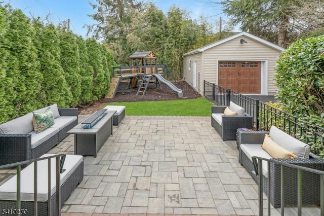 40 Cross St, Montclair Twp., NJ 07042