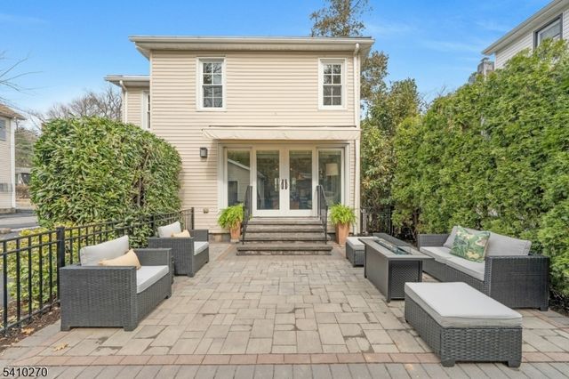 40 Cross St, Montclair Twp., NJ 07042