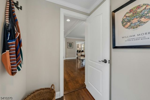 40 Cross St, Montclair Twp., NJ 07042