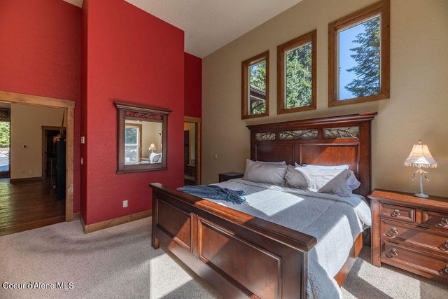 131 Long Dr, Priest Lake, ID 83856
