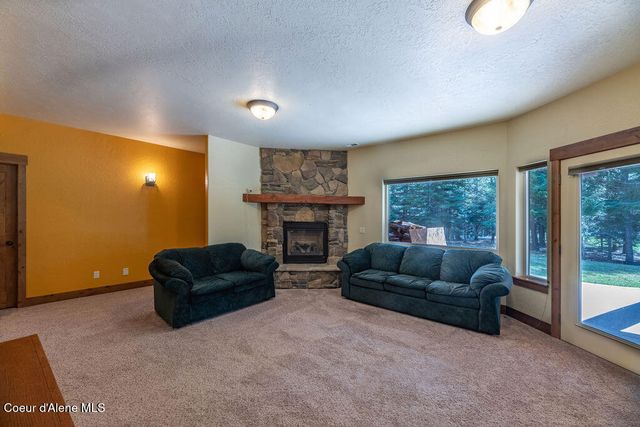 131 Long Dr, Priest Lake, ID 83856