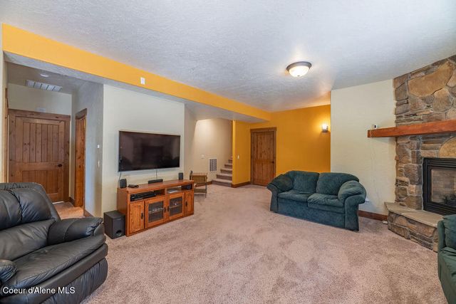 131 Long Dr, Priest Lake, ID 83856