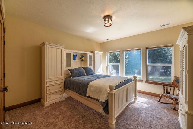 131 Long Dr, Priest Lake, ID 83856