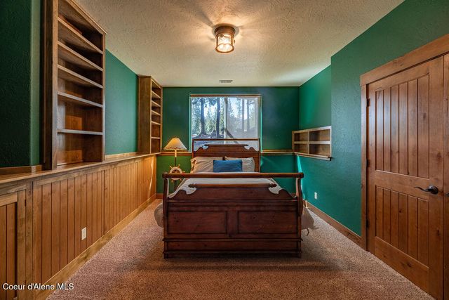 131 Long Dr, Priest Lake, ID 83856