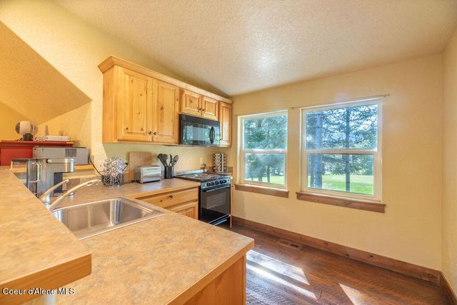 131 Long Dr, Priest Lake, ID 83856