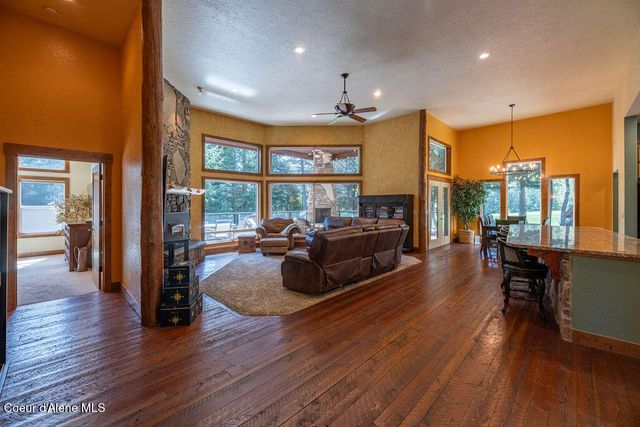 131 Long Dr, Priest Lake, ID 83856