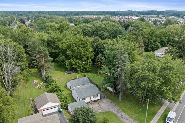 1166 Bay Road, Penfield, NY 14580