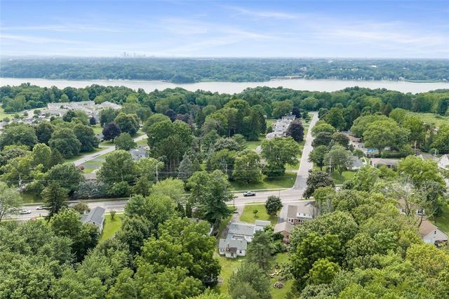 1166 Bay Road, Penfield, NY 14580