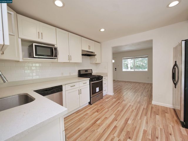 2901 Roosevelt Ln, Antioch, CA 94509