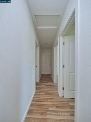 2901 Roosevelt Ln, Antioch, CA 94509