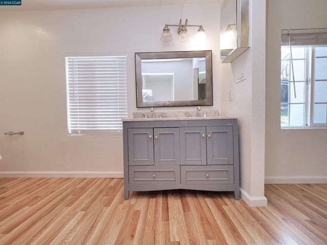 2901 Roosevelt Ln, Antioch, CA 94509