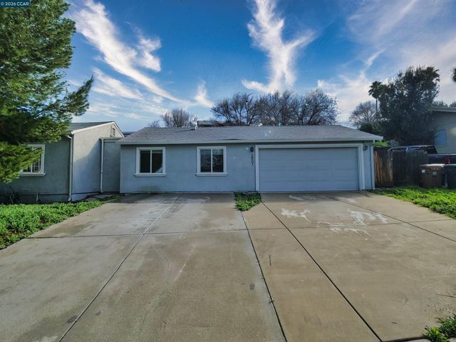 2901 Roosevelt Ln, Antioch, CA 94509