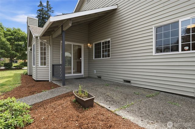 16616 37th Place W, Lynnwood, WA 98037