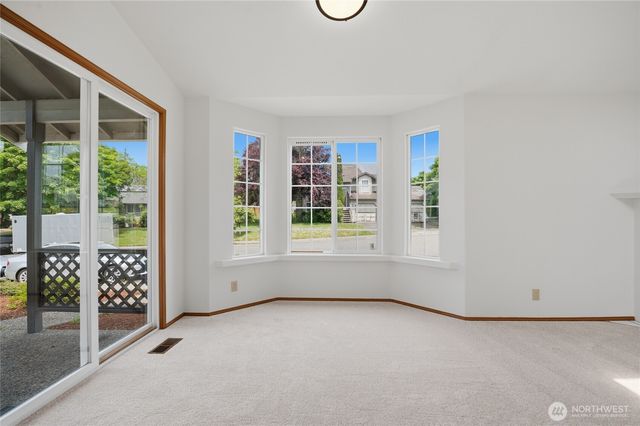 16616 37th Place W, Lynnwood, WA 98037