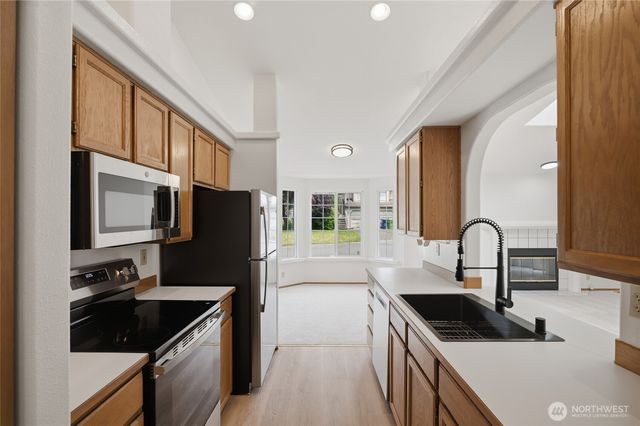 16616 37th Place W, Lynnwood, WA 98037