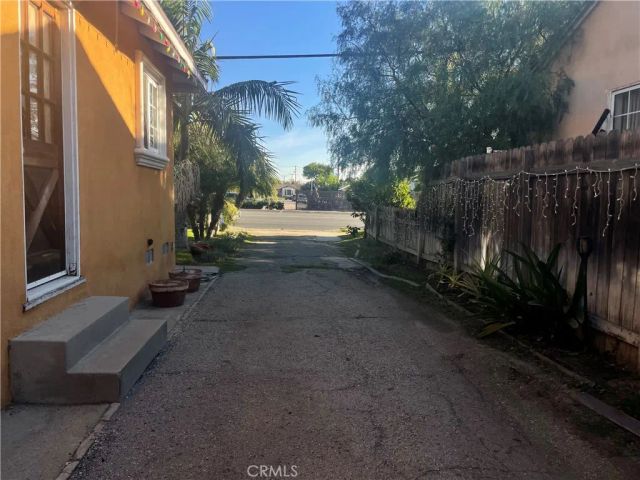 8635 Paramount, Downey, CA 90240