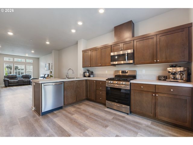 11449 Sw MONT BLANC St, Wilsonville, OR 97070