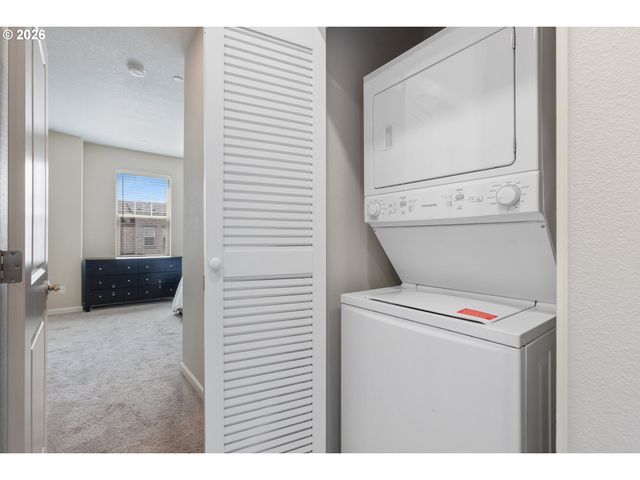 11449 Sw MONT BLANC St, Wilsonville, OR 97070