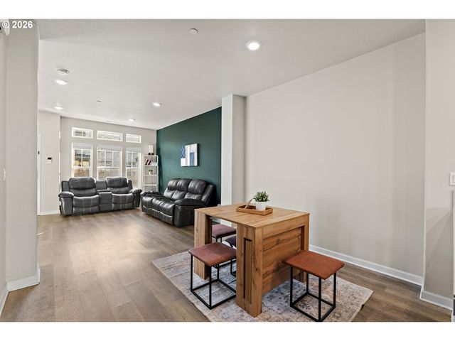 11449 Sw MONT BLANC St, Wilsonville, OR 97070