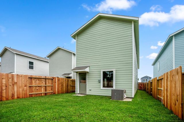 21443 Carosella Dr, New Caney, TX 77357