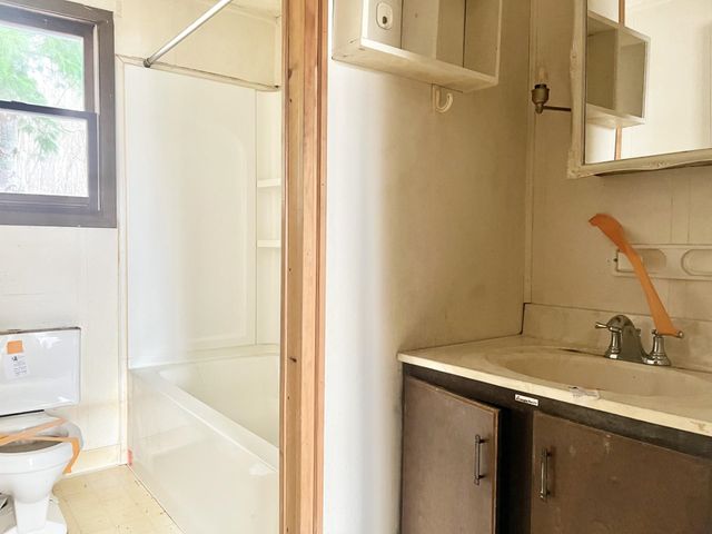 135 Lane 175 Lime Lake Lane, Angola, IN 46703