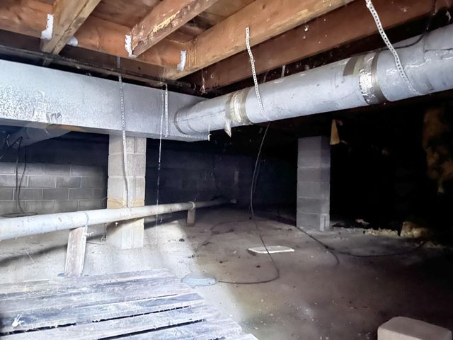 135 Lane 175 Lime Lake Lane, Angola, IN 46703