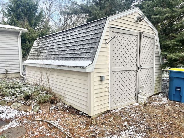 135 Lane 175 Lime Lake Lane, Angola, IN 46703