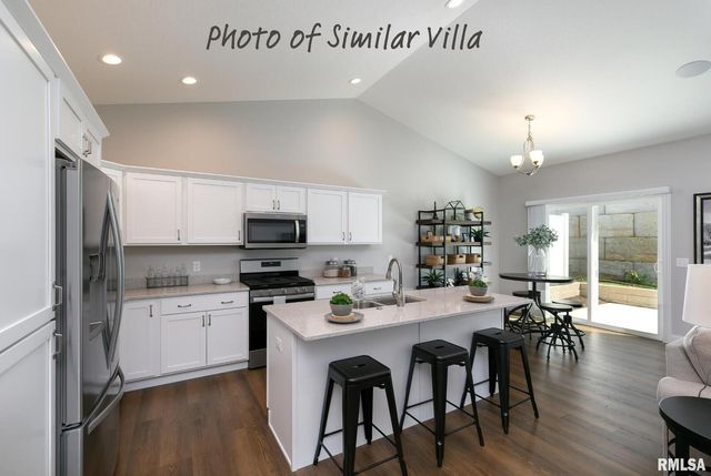 39 FRANK Court, Le Claire, IA 52753