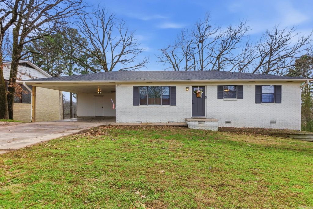 5817 Alta Vista Dr, North Little Rock, AR 72118