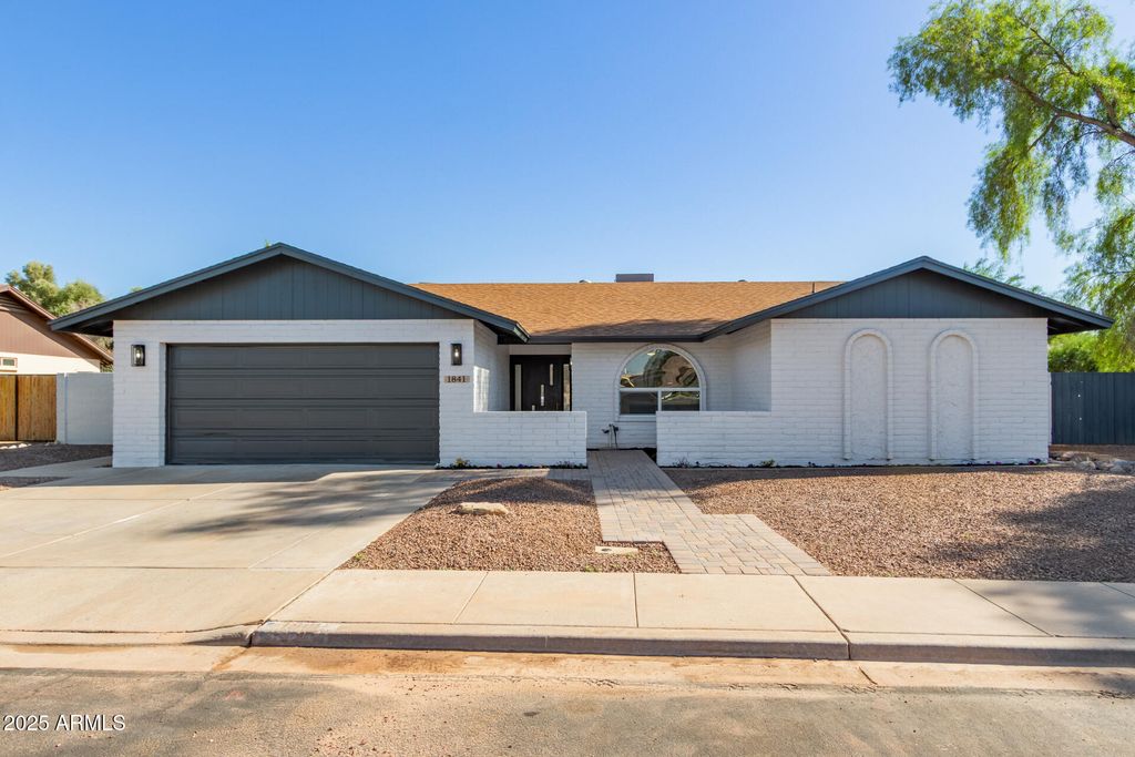 1841 S SPRUCE --, Mesa, AZ 85210