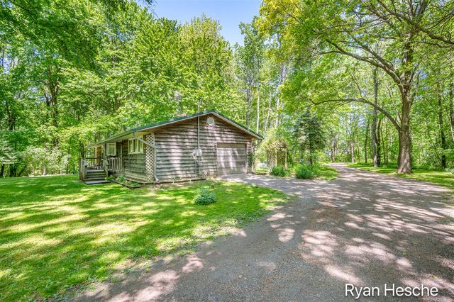 8775 Peck Lake Road, Saranac, MI 48881