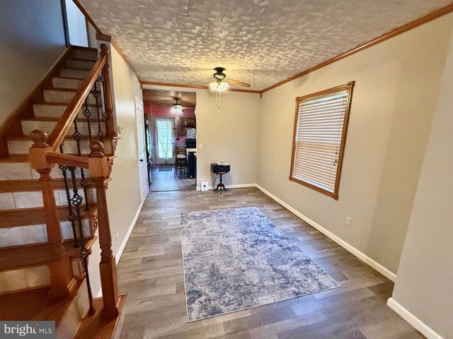 809 E WICONISCO AVE, Tower City, PA 17980