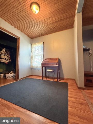 809 E WICONISCO AVE, Tower City, PA 17980