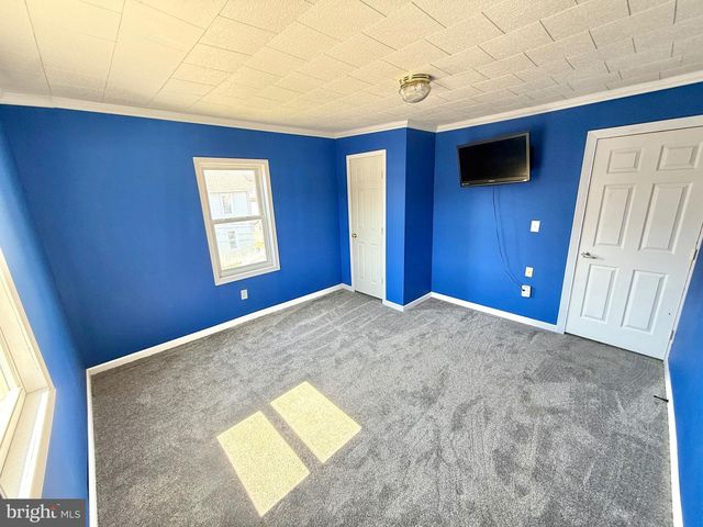 809 E WICONISCO AVE, Tower City, PA 17980