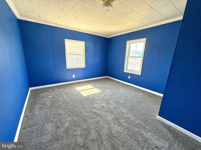 809 E WICONISCO AVE, Tower City, PA 17980