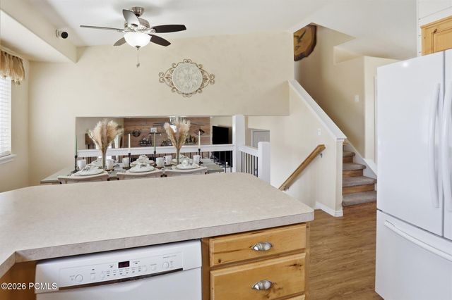 2647 S 2300, Syracuse, UT 84075