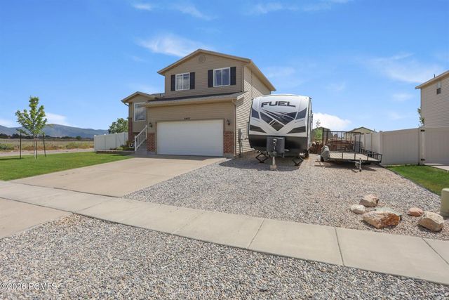 2647 S 2300, Syracuse, UT 84075