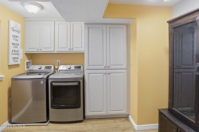2647 S 2300, Syracuse, UT 84075