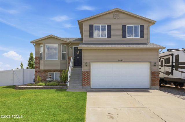 2647 S 2300, Syracuse, UT 84075